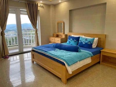 Căn hộ 100m2, các phòng riêng biệt có sân đậu ô tô