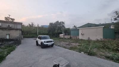 đất ngay trạm xá y tế đường xe 16 chỗ quay đầu