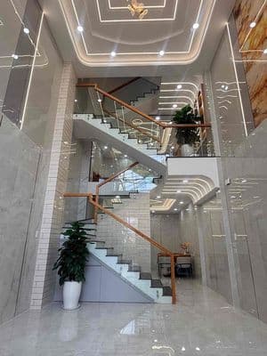 NHÀ H.LỘ 2- 5 Tầng- full nội thất- 50m2. Giá nhỉnh 6t