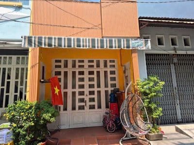 Cho thuê nhà 4x18m 1 lửng 3pn ngay trường đại học lê trọng tấn