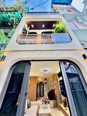 Nhà mới oto tới ngay cửa - Phan xích Long, Phú Nhuận - 5tỷ950 - 3PN