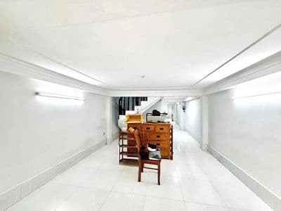 Trệt lầu 4 16m có 2pn 2wc đầy đủ nội thất gần sân bay giá 11,5tr