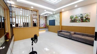 Hàng hiếm quận 6 - 102m² nở hậu khủng 7.3m - ô tô đỗ cửa