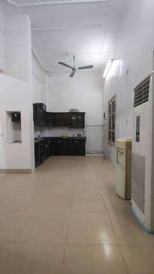Cho thuê nhà 3,5 tầng- có 3 p ngủ sau bệnh viện nông nghiệp- Ngọc hồi
