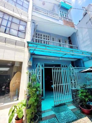 Nhà TẶNG NỘI THẤT ngang 4.5 nở hậu 7m gần UBND nhỉnh 5.9 tỷ