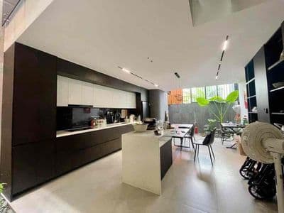 Cho thuê nhà gần võ chí công, 4pn, giá 21tr