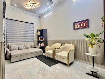 Cho thuê nhà Nguyên căn hẻm đường Hồ Bá Phấn p. PLA Diện tích : 5x1