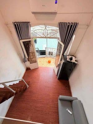 Chủ cho thuê căn gác ở 3-5n / free 3 xe_khu nguyễn hữu cảnh