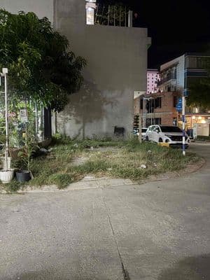 Cho thuê đất khu K1, 2 mặt tiền, phía trước là công viên