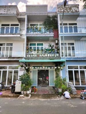 Bán nhà 1 trệt 2 lầu kdc thường thạnh cr-ct