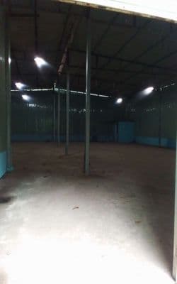 kho xưởng linh trung 300m