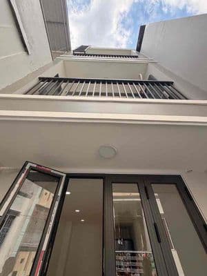 Bán nhà 1 trệt lửng 2 lầu 3PN HXH Âu cơ - Tân Phú - Giá 5.2 tỷ TL