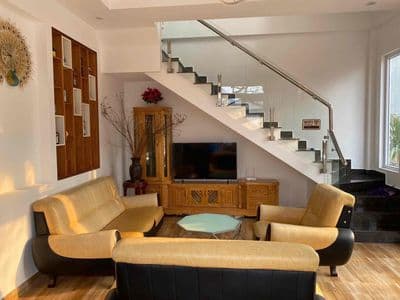 Villa 9pn,full nội thất, sân oto, trung tâm đà lạt