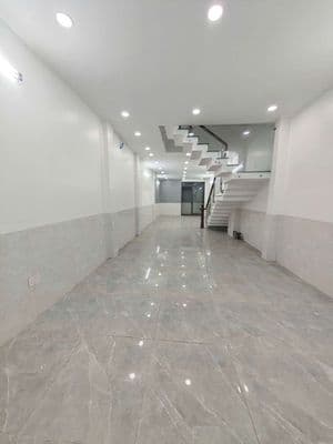 Nhà mtkd 4 tầng đẹp - 4.5m x 20m
