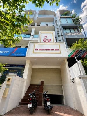 Cho Thuê Tòa Nhà MT Lê Văn Sỹ Phú Nhuận - Hầm Xe Rộng, Thang Máy Mới