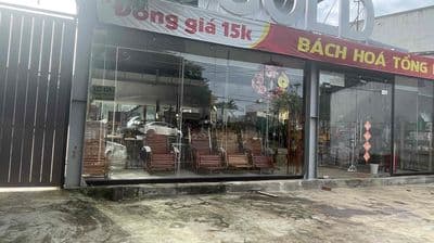 Mặt tiền kinh doanh đối diện chợ, đường lớn