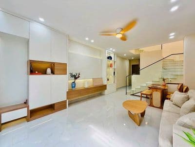Nhà phố trung tâm giá ngộp – chỉ với 350 triệu