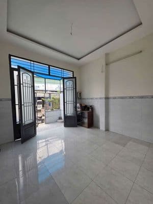 Góc 2 mặt tiền - có sân rộng rãi - xe hơi tới nhà