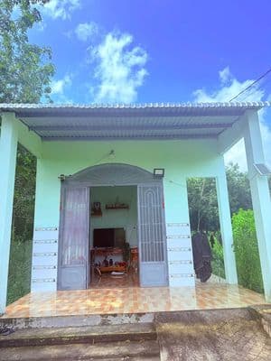 bán đất tặng nhà ngay trung tâm Minh hưng , cách QL13 1km