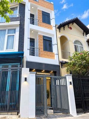 Cho thuê nhà Trần Xuân, Quận 7 – 3x12m – 4PN – Hẻm xe hơi