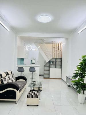 HH gửi dv dẫn dùm nhà hxh Nguyễn Văn Khối dt 3.3x10m 1 lầu