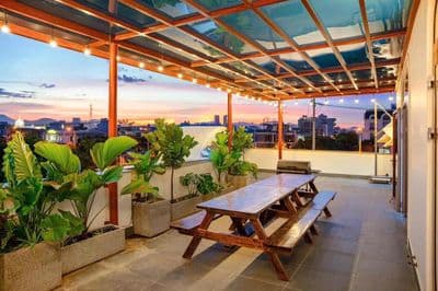 Cho thuê căn Villa Hồ Bơi 3 Tầng + 1 Hầm 2 mặt Tiền Khu Nam Việt Á