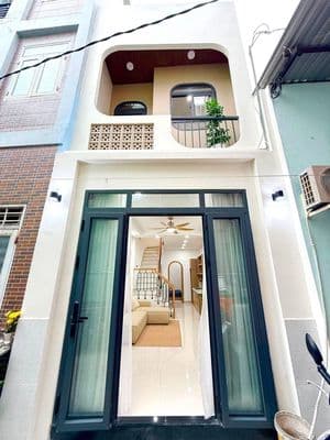 Nhà đẹp Full nội thất - Trần Văn Quang - 3 phòng ngủ (1 PN trệt).