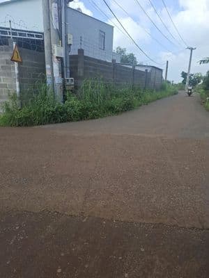 Cần bán lô đất thổ cư dân cư hiện hữu đường thông