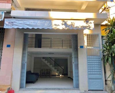 Cho thuê nhà Gác Lửng 3pn Mặt Tiền Đường Bàu Hạc 7 Sát Bờ Hồ Hàm Nghi