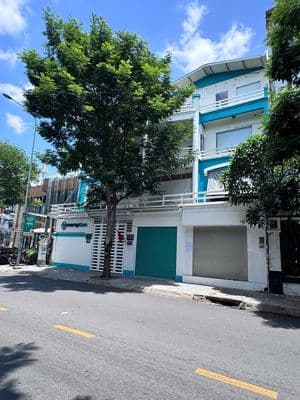 Cho thuê nhà mặt tiền cao thắng, quận 10 – dt 8x20m – 100tr/tháng