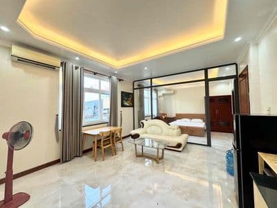 Căn Hộ - 1PH Ngủ Full NT - Cửa Sổ - Ban Công - Nằm Ngay Khu Trung Tâm