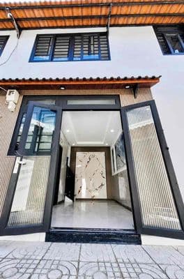 Bán nhà nhỏ xinh – gần cầu vượt quang trung