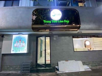 cho thuê nhà nguyên can 3 lầu có thang máy 4pn hẻm 945 Quang Trung