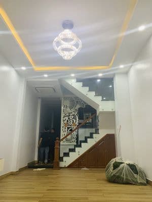 Nhà Đẹp MTKD đông đúc Tên Lửa 4x18m 2 tầng 4 máy lạnh ĐỐI DIỆN AEON