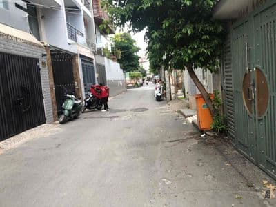 Nhà 793 Trần Xuân Soạn hẻm 8 mét 2 xe hơi di chuyển-4x17-thuê:15 tr