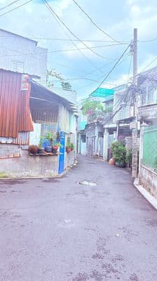 bán gấp lô đất góc 2 mặt tiền đường 8, DT:200m2, ngang 12,2m, giá 8 tỷ