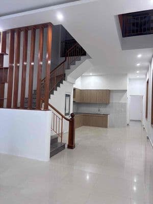 Cho thuê nhà hoà xuân , 3 pn - giá thuê 25 triệu
