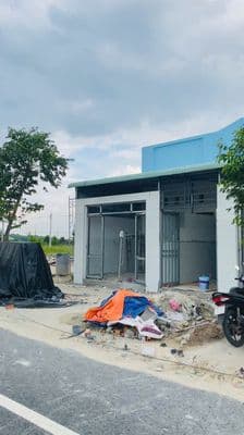 Bán dãy trọ với 1kiot 4 phòng sát KCN Minh Hưng DT270m2 bao thuê full