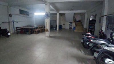Cho thuê nhà 320m trệt lầu trống suốt tây thạnh