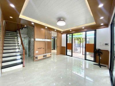 Cho thuê nhà 2 tầng đường 10m5 dương loan gần sát cầu ntp- hoà xuân- c