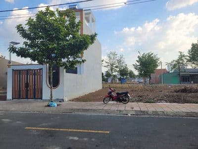 Cần Bán Gấp Lô Đất Gần Cầu Khánh Vân Tân Uyên Bình Dương Sổ Hồng Riêng
