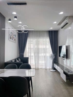Cho thuê căn hộ 2pn nhà đẹp sunrise riverside