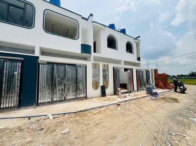 nhà sổ hồng riêng. hoàn công đầy đủ hỗ trợ ngân hàng 75%