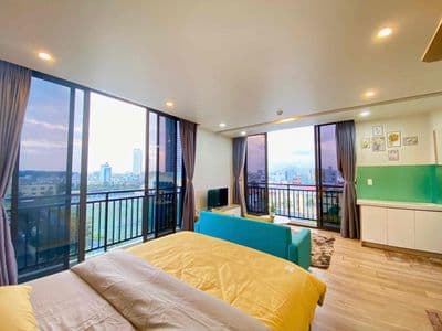 Cho thuê căn hộ 2 ban công tầng cao view đẹp ngay cầu rồng giá 9tr