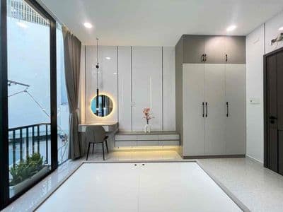 chủ bán gấp lỗ còn 8ty500 sổ riêng nhà 4 lầu đẹp nt châu âu hẻm xe hoi