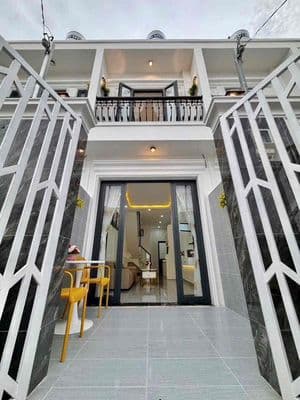 Bán 2 căn nhà - xe hơi tới nhà- đường huỳnh tấn phát- thi trấn nhà bè