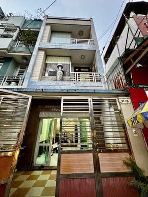 Bán nhà 4 tầng mặt tiền Đồng Đen giá chỉ 19 tỷ.