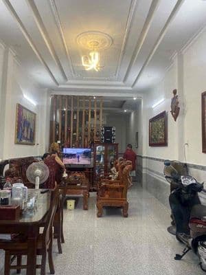 cho thủe nhà gần truòng học vĩnh lộc a quách điêu