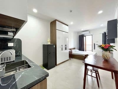 Căn hộ ban công Full nội thất ngay Trương Văn Bang thuận tiện qua sala