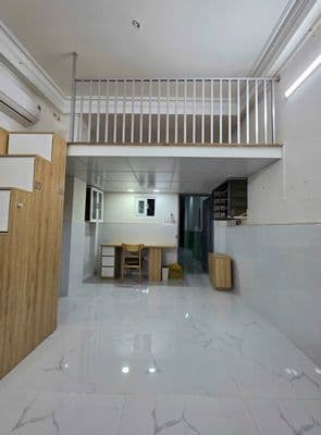 Duplex 45m2 - gần ngã tư hàng xanh - chỉ tính điện và nước còn lại fre